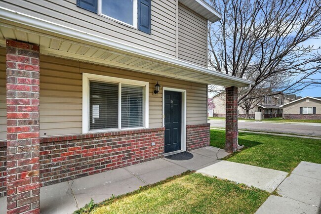 Building Photo - Must-See Apartment in Pheasant Ridge  Pocatello!