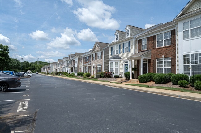 Building Photo - 25 Stratus Ct