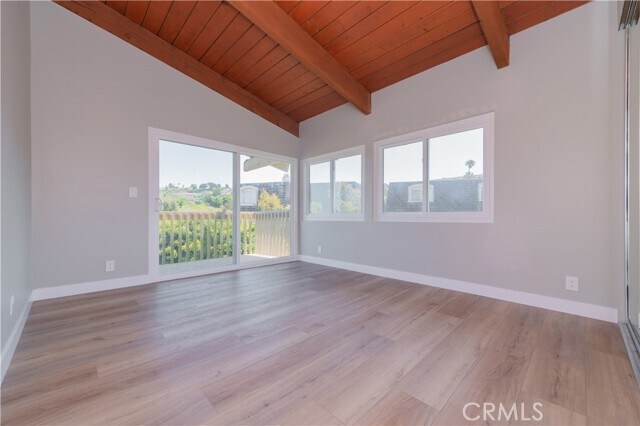 Building Photo - 6542 Ocean Crest Dr