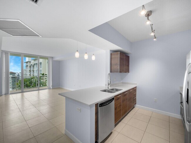 Building Photo - 480 Hibiscus St