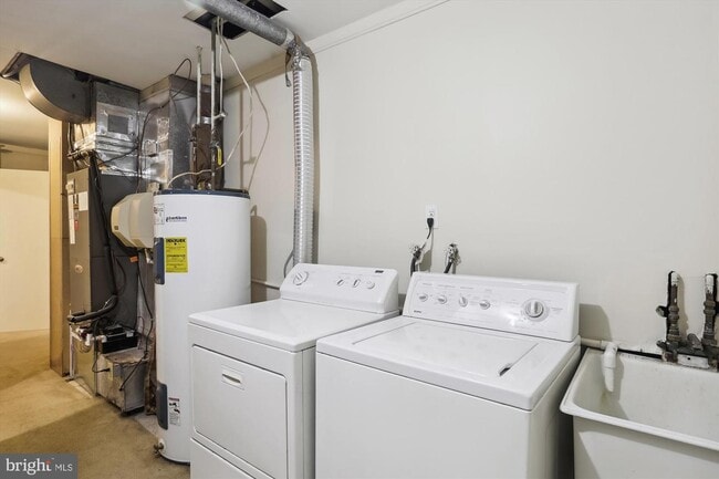 Building Photo - 7561 Heatherton Ln