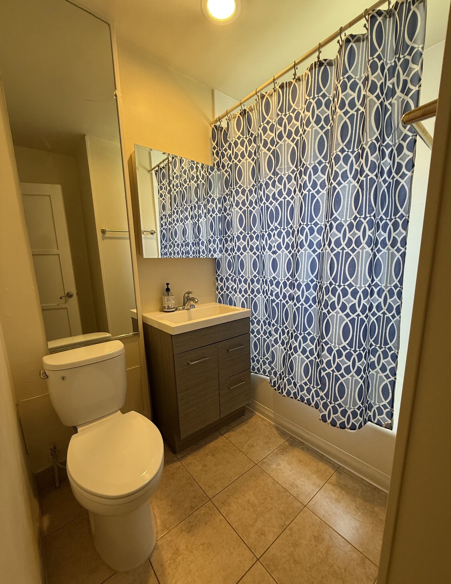 Building Photo - 1721 N Glenoaks Blvd