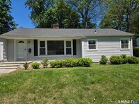 Building Photo - 73 Crestwood Dr