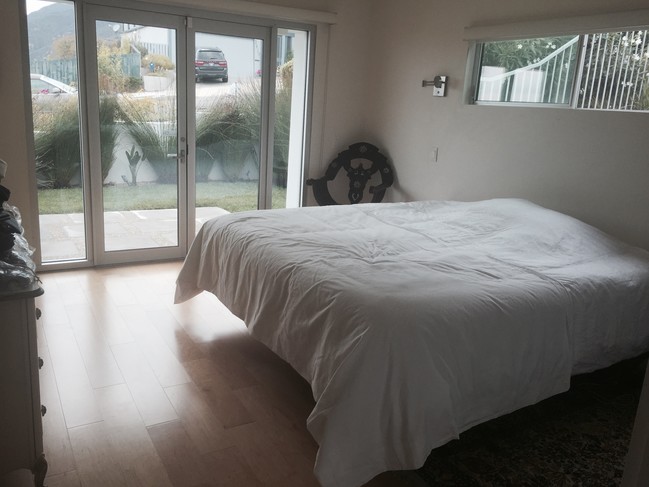 GUEST BEDROOM - 3440 Shoreheights Dr