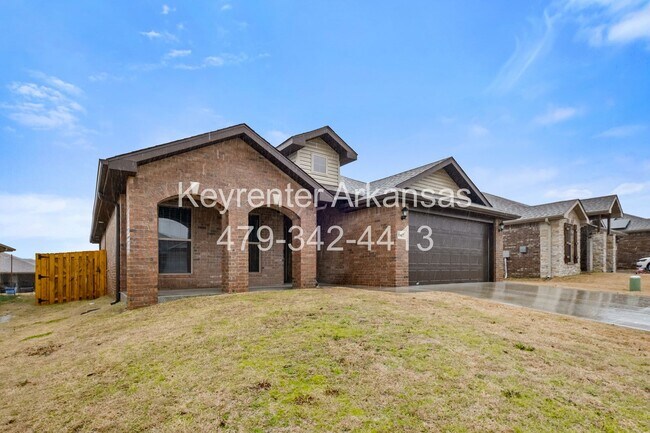 Building Photo - Gorgeous Home in Bentonville!