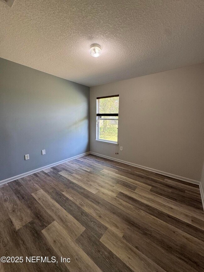 Building Photo - 6932 Morse Oaks Dr