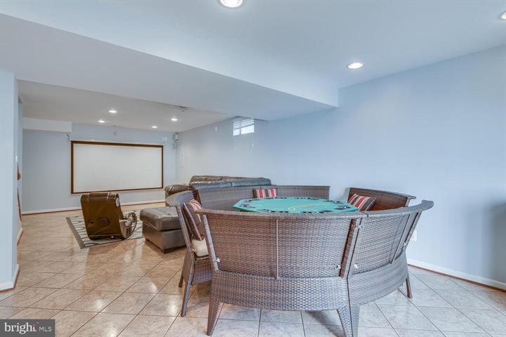 Building Photo - 10857 Hunter Gate Way