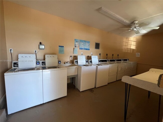 Building Photo - 301 Cambridge Rd