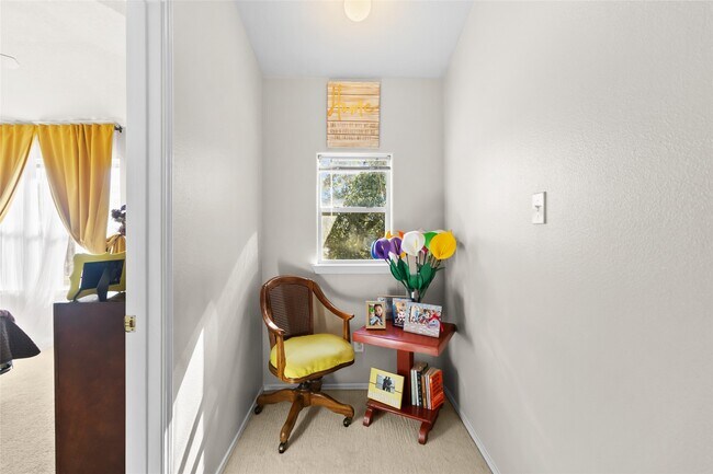 Building Photo - 615 Ashlen Dr