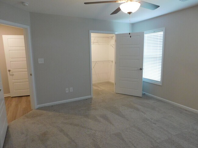 Building Photo - 500 Odham Ln