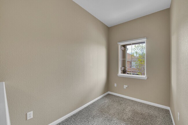Building Photo - $1,795.00, 1- 1-bedroom, 1-bathroom Condo ...
