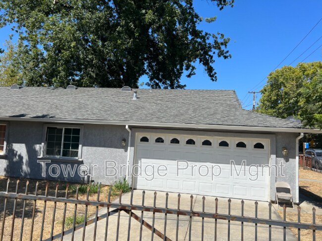 Building Photo - 4230 44th St