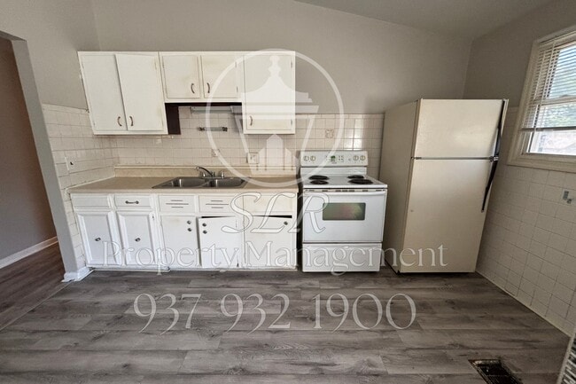 Building Photo - 3222 Athens Ave