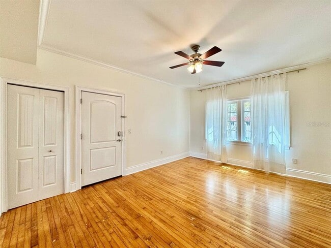 Building Photo - 2117 W Dekle Ave