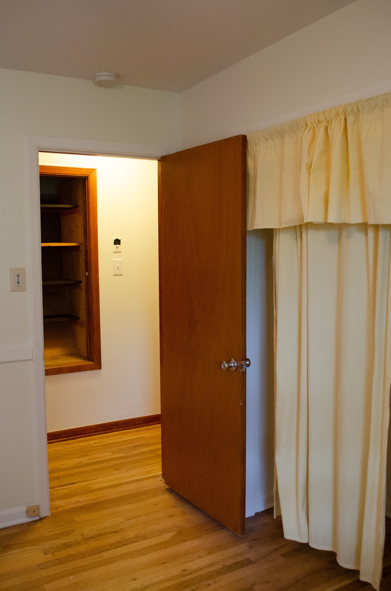 3rd Bedroom Closet & door - 1314 Grant St