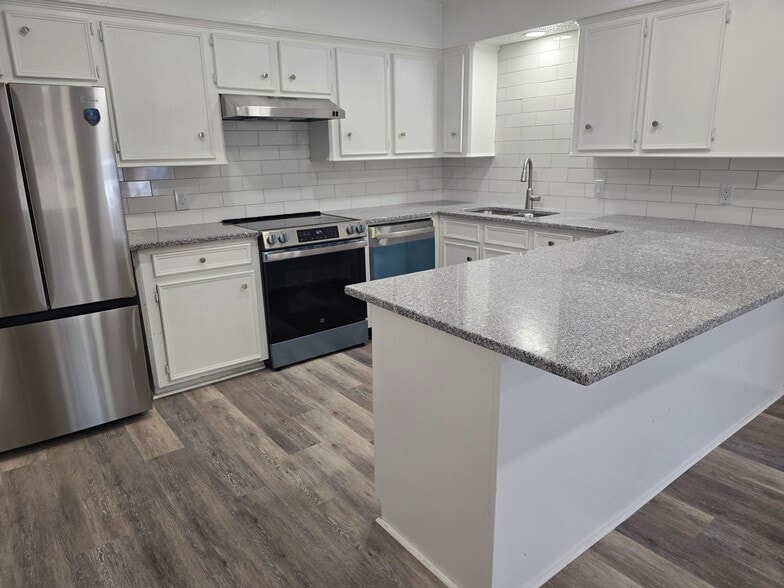 Building Photo - North Loop Apartments