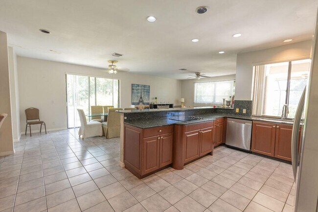 Building Photo - 14955 Horseshoe Trce