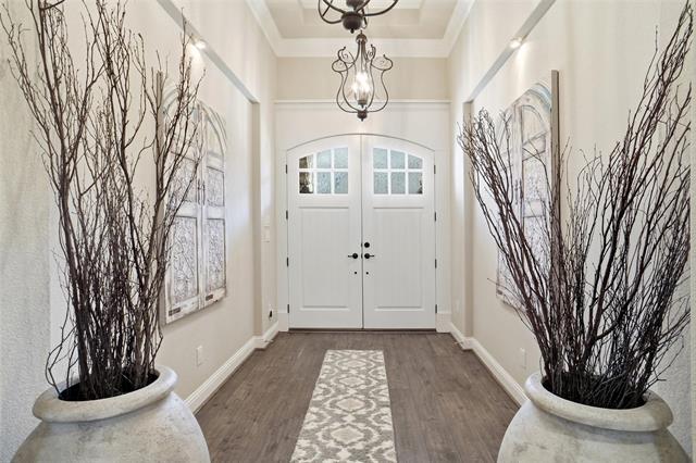 Building Photo - 5925 Terrace Oaks Ln