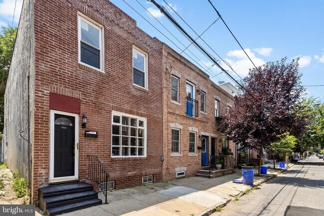 Primary Photo - 1802 Montrose St