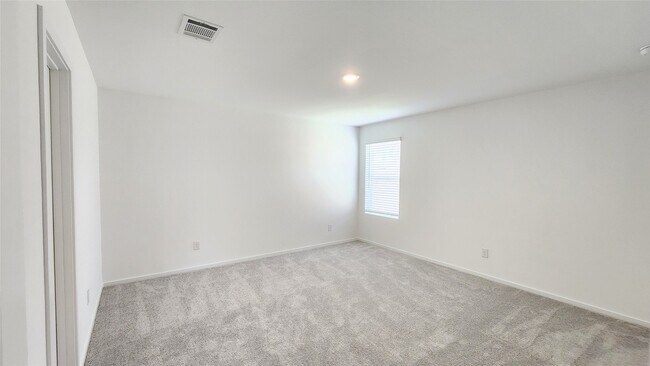 Building Photo - 3044 Dawn Sound Dr