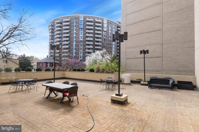 Building Photo - 4601 N Park Ave