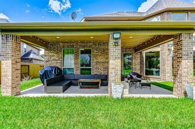 Building Photo - 16214 Canova Hill Ln