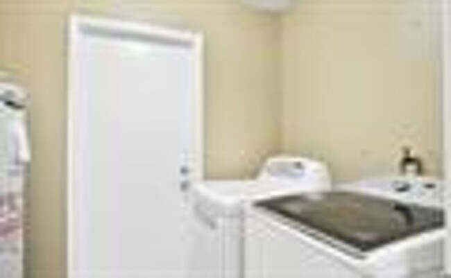 Building Photo - Great Rental