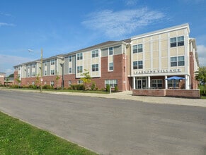 Building Photo - Parsons Village West