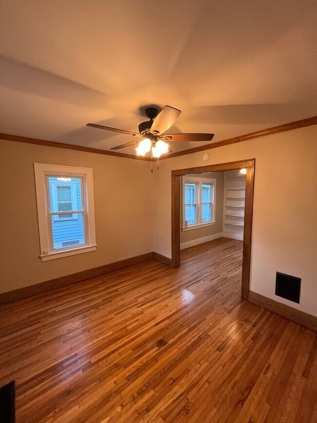 Building Photo - 57 Lehigh Ave