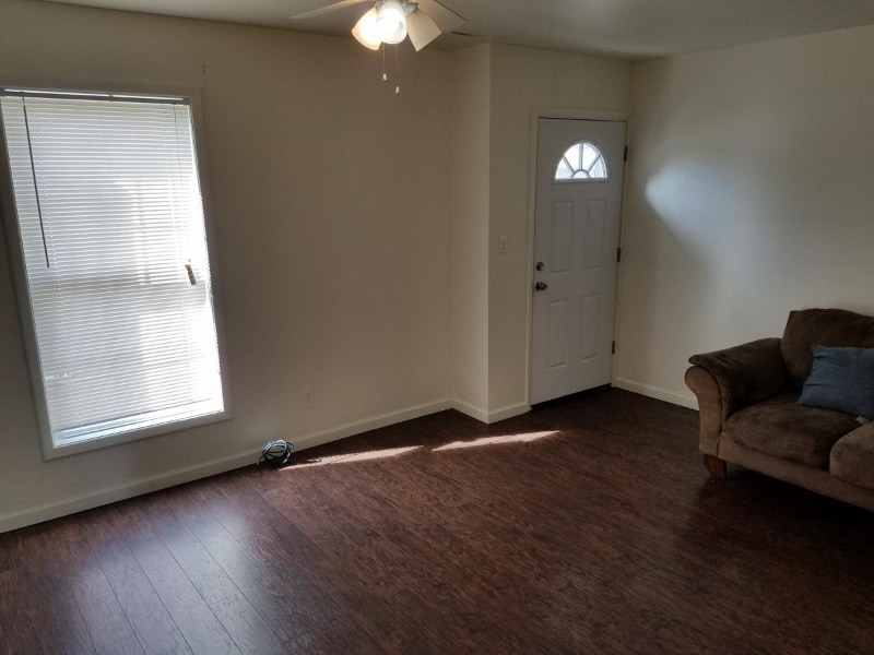 Building Photo - 1907 Messenger Cir