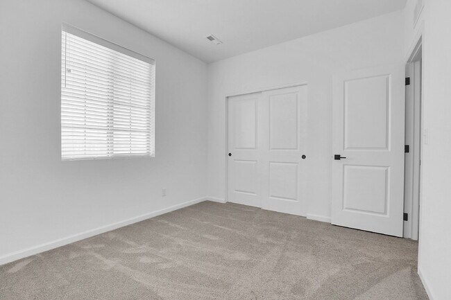 Building Photo - $3,425.00, 4 Beds, 2.5 Baths, Single Famil...