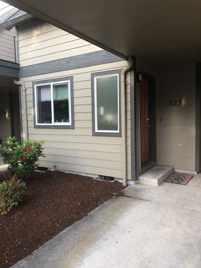 Building Photo - Location, Location, Location: Situated just two blocks south of the OSU campus!