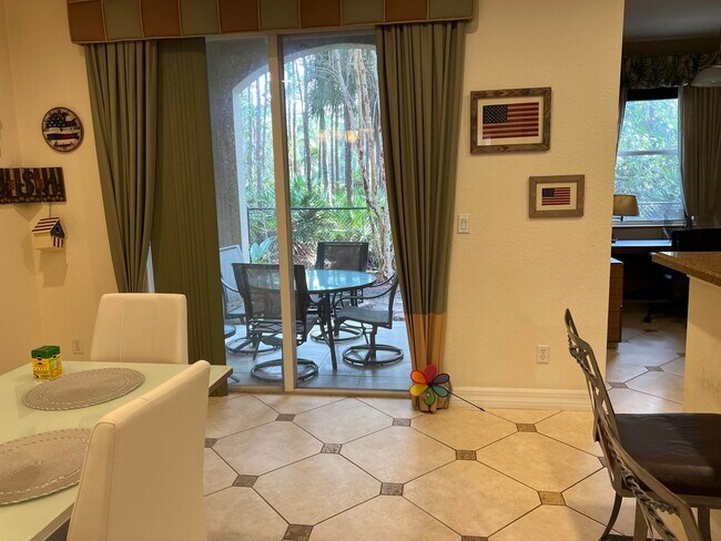 Building Photo - 4991 Bonsai Cir