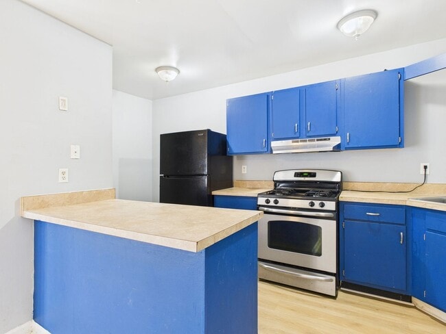 Building Photo - 783 Pleasant St