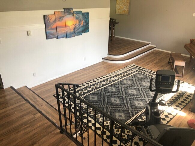 Building Photo - 2165 Belmont Ave