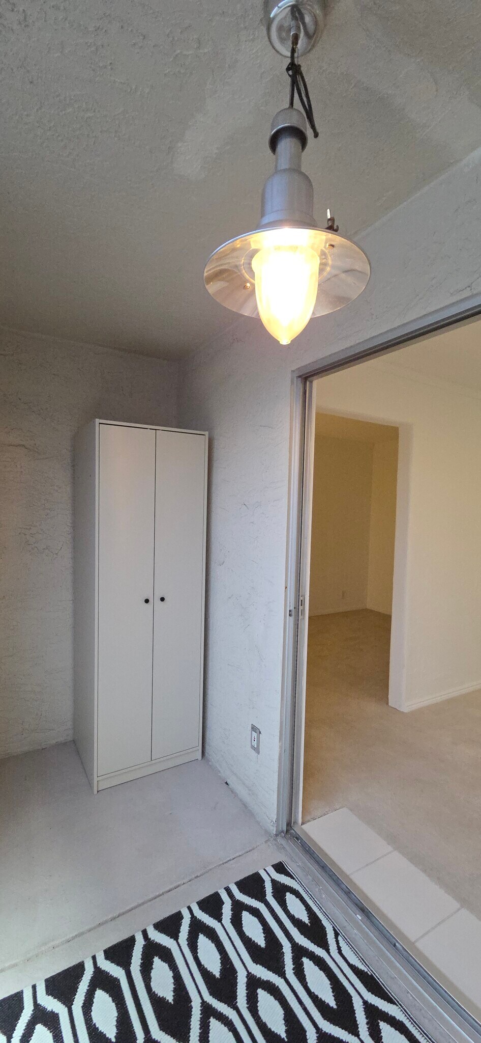 Building Photo - 288 Whitmore St