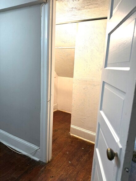 Building Photo - 3103 N Calvert St