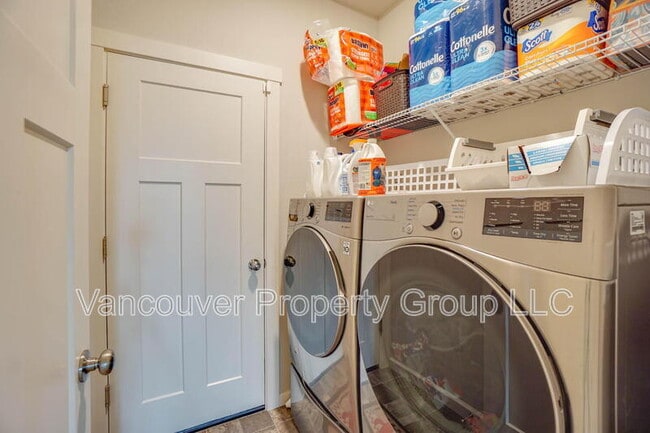 Building Photo - 11812 NE 137th Ave