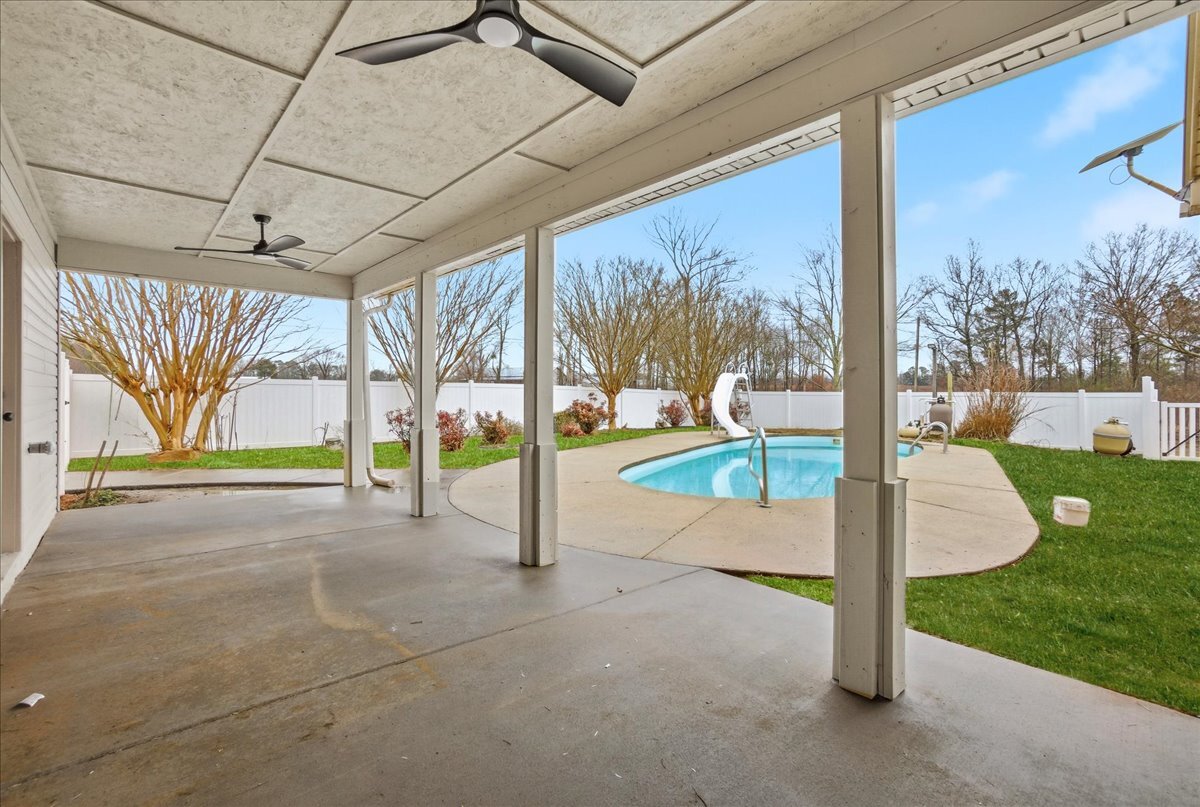 Building Photo - 141 Old Silo Rd