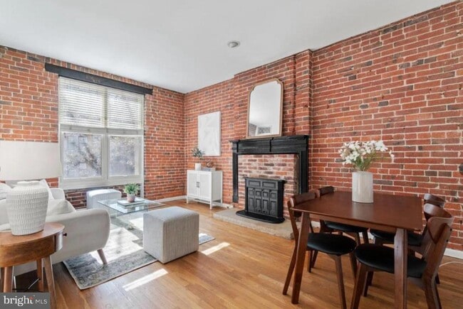 Building Photo - 2007 O St NW