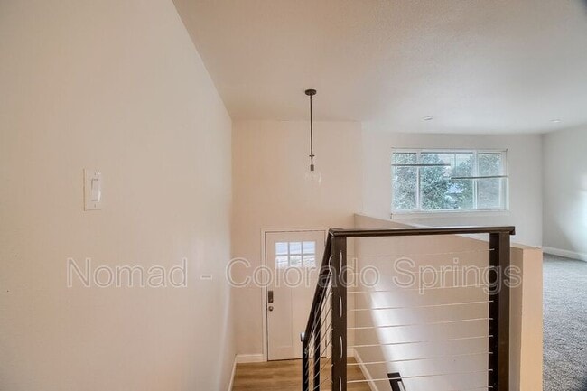 Building Photo - 3660 Brentwood Terrace