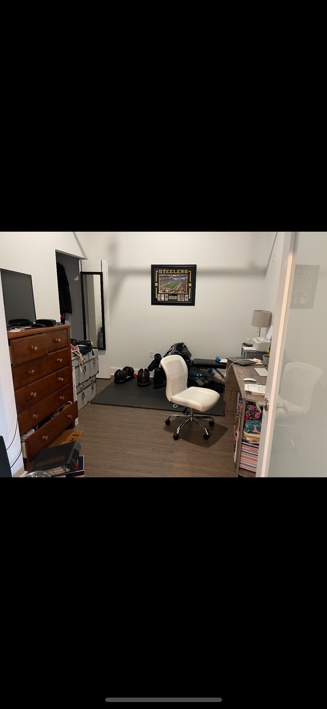 second bedroom (used here as office space) - 436 1st Ave