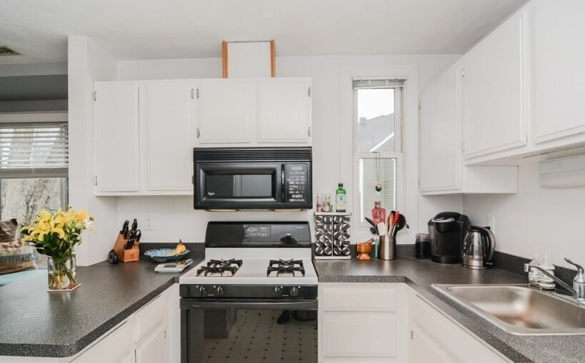 Building Photo - 21 Concord Greene