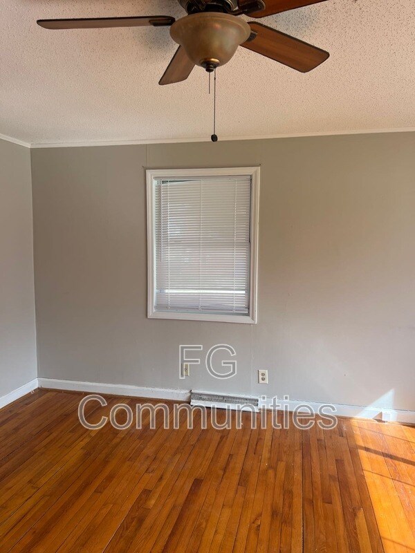 Building Photo - 5212 Lewis Rd