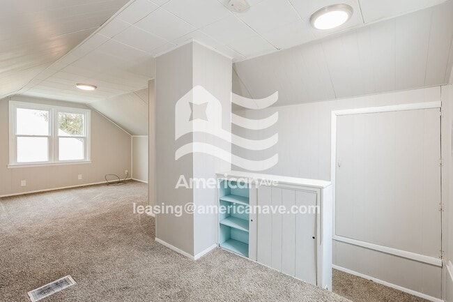 Building Photo - 312 De Villen Ave