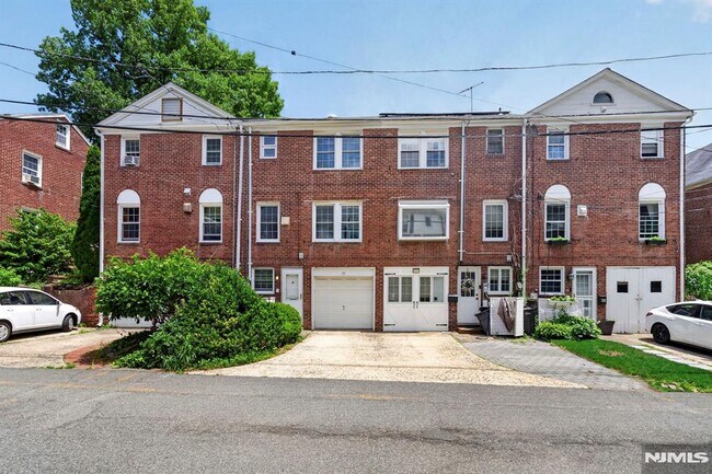 Building Photo - 16 Randolph Terrace