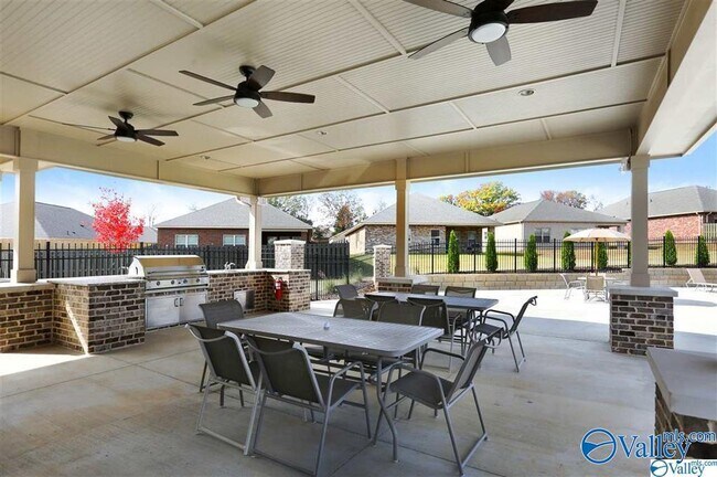 Building Photo - 307 Ivyleaf Dr