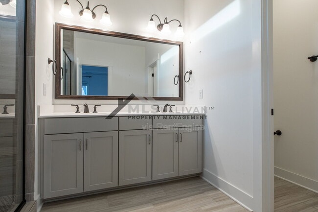 Building Photo - 1121 Crested Jay Dr