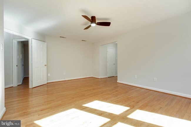 Building Photo - 1316 Pleasant Meadow Rd