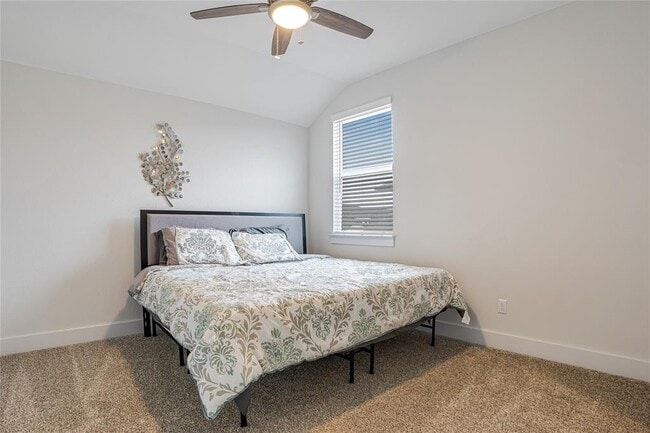 Building Photo - 6721 Empresa Dr